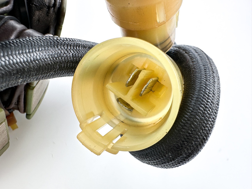 2003 Yamaha 225 HP 4 Stroke Outboard Coil Pulser Base Stator Assembly 69J-81460-01-00 OEM