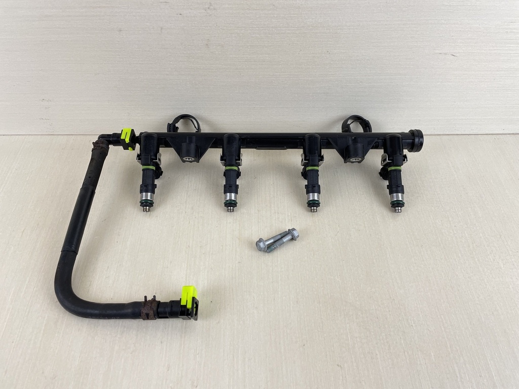 2015 Yamaha 115HP 4 Stroke Outboard Fuel Injector Set With Delivery Pipe 6EK-13761-00-00