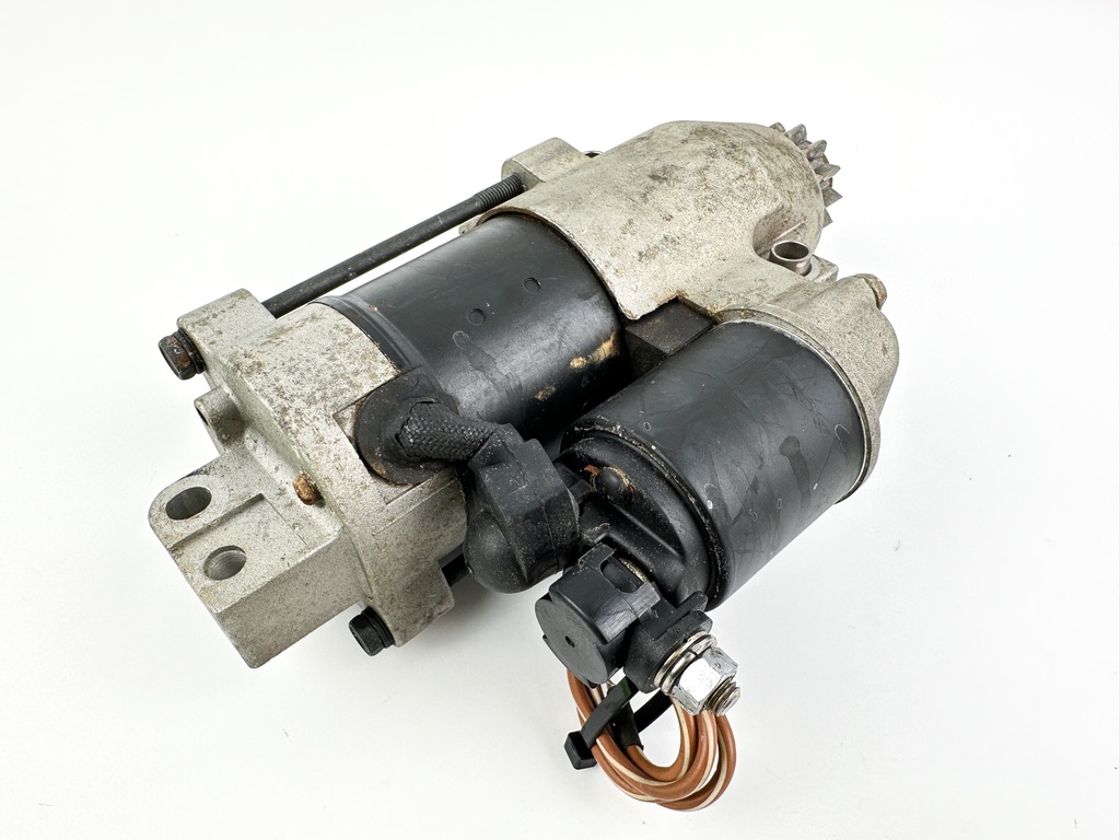 2003 Yamaha 225 HP 4 Stroke Outboard Starter Motor 69J-81800-00-00 OEM