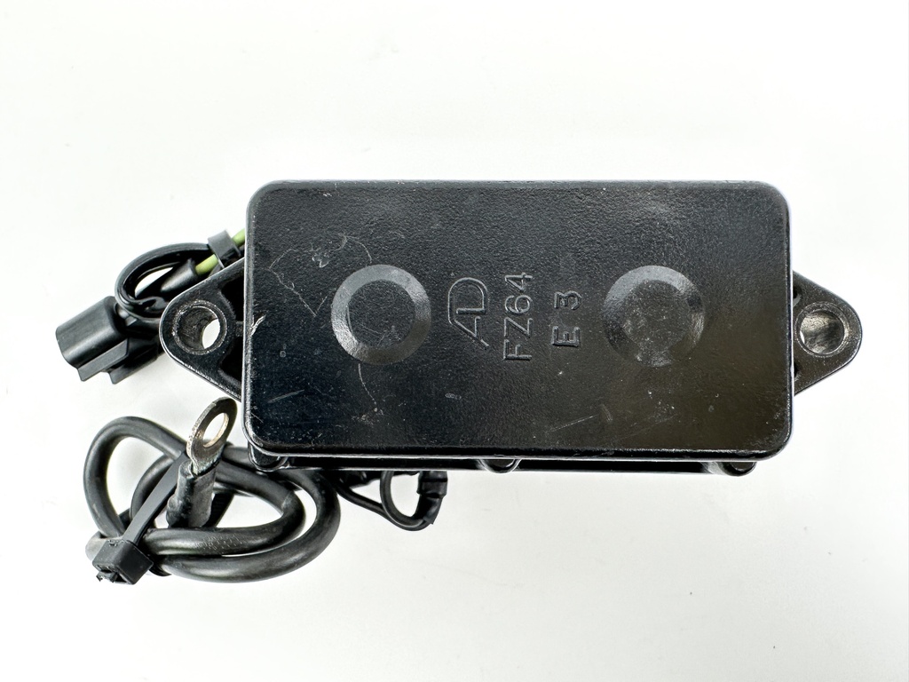 2003 Yamaha 225 HP 4 Stroke Outboard Trim Tilt Relay 69J-81950-10-00 OEM