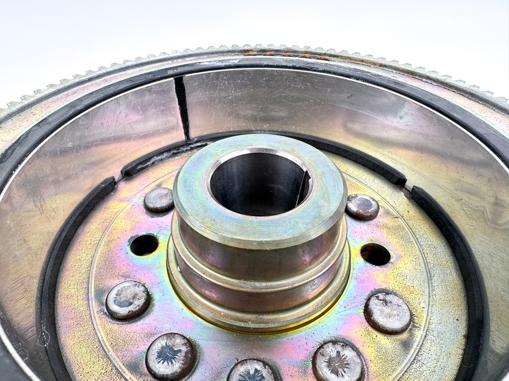 2003 Yamaha 225 HP 4 Stroke Outboard Flywheel Rotor 69J-81450-10-00 OEM