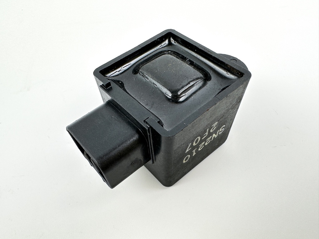 2003 Yamaha 225 HP 4 Stroke Outboard Relay Assembly 68V-81950-00-00 OEM