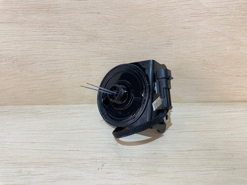 Evinrude Etec G2 150HP Fuel Filter Bracket Assembly 5011097