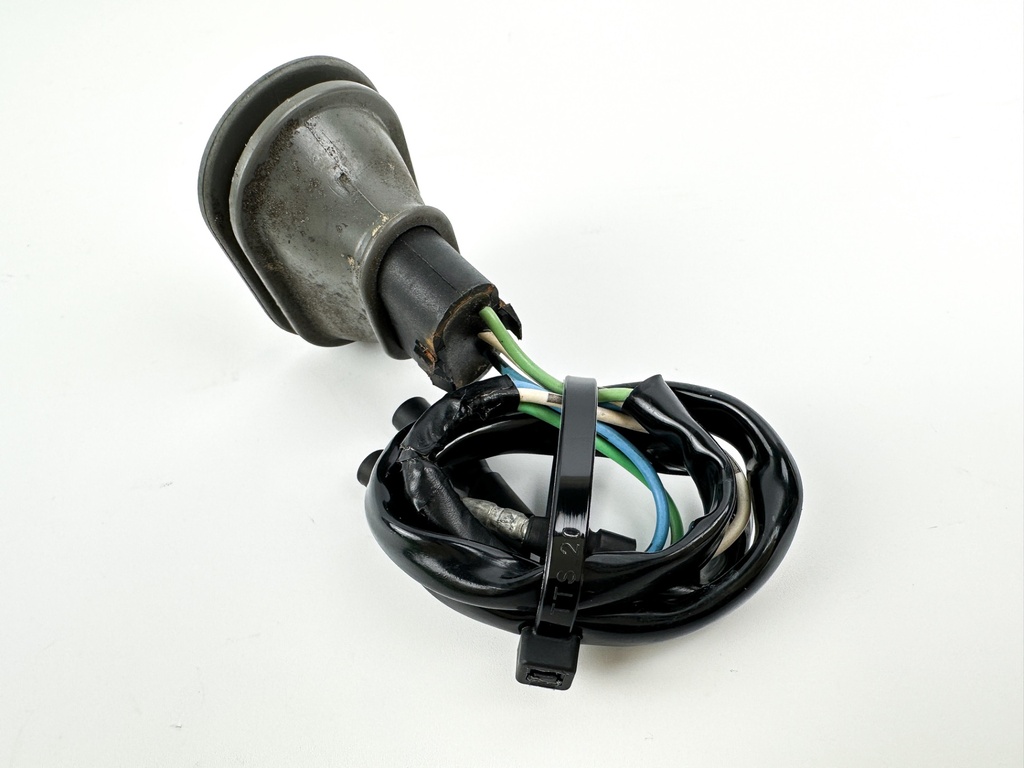 2002 Honda 50 HP 4 Stroke Outboard Trim Switch 35640-ZV5-824 OEM