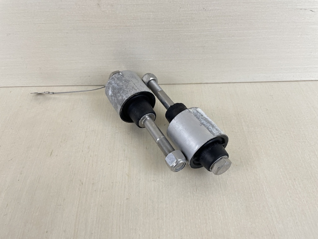 2007 Mercury 150HP Optimax 2 Stroke Outboard Lower Engine Mount Set 77327