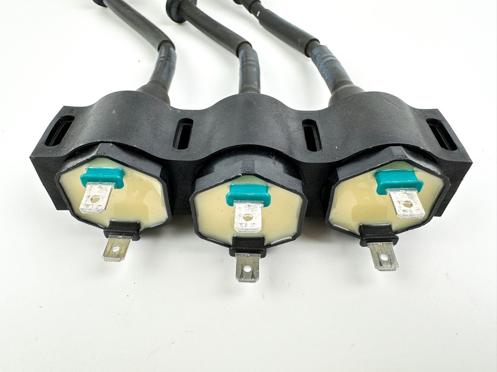 2002 Honda 50 HP 4 Stroke Outboard Ignition Coil Set 30511-ZV5-003 OEM