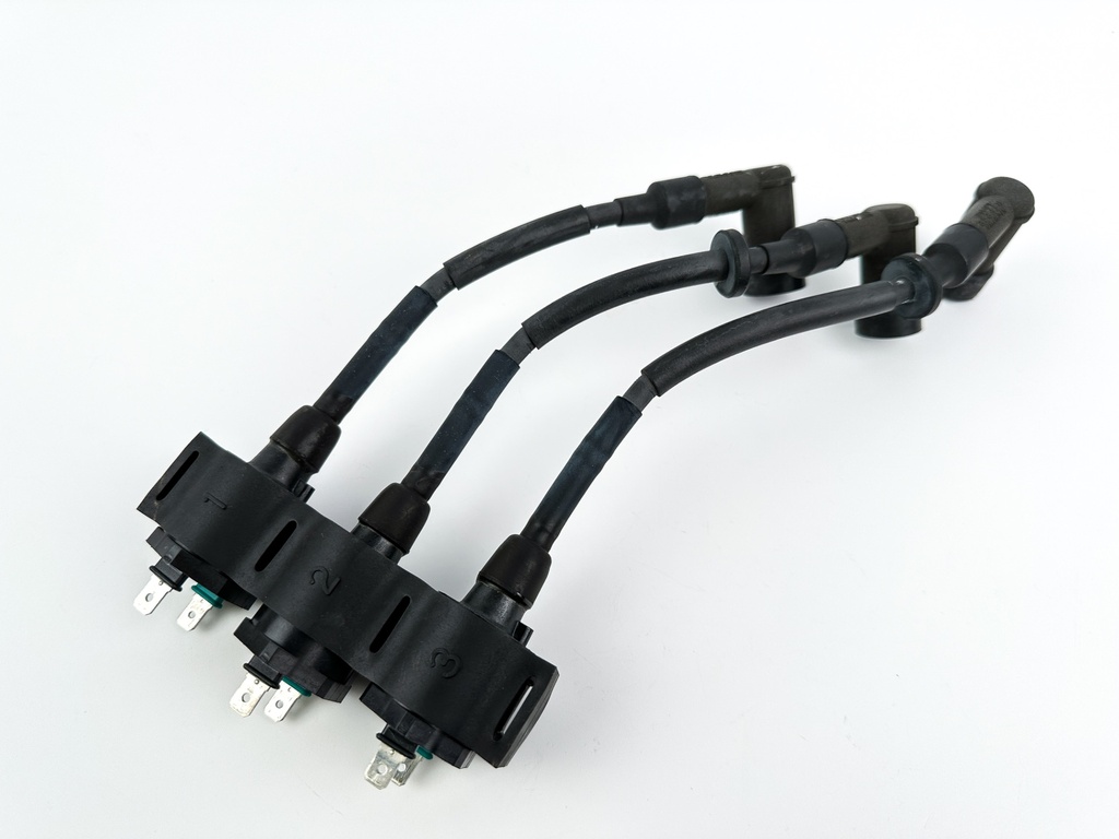 2002 Honda 50 HP 4 Stroke Outboard Ignition Coil Set 30511-ZV5-003 OEM