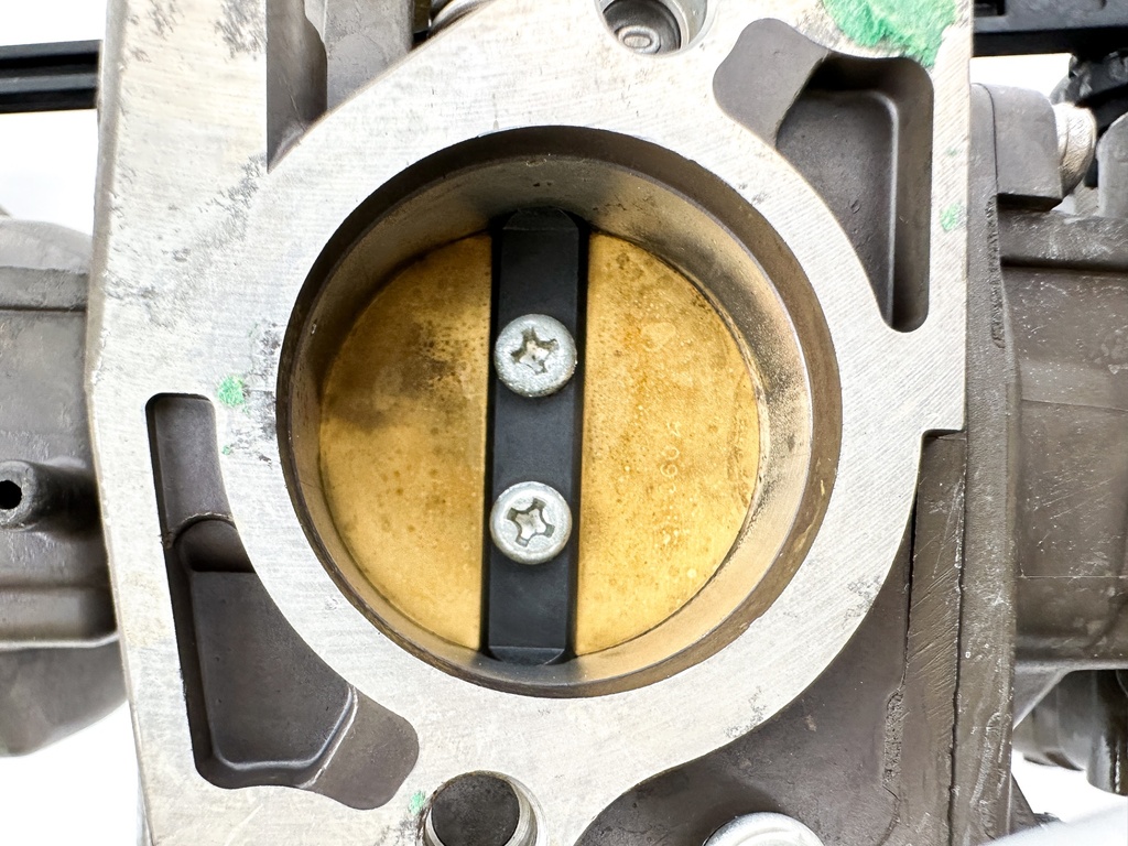 2002 Honda 50 HP 4 Stroke Outboard Carburetor Set 16100-ZW4-D23ZA OEM