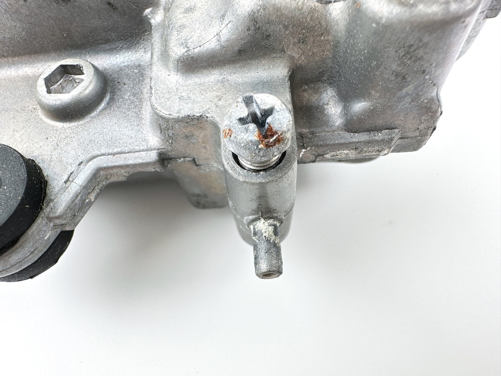 2012 Suzuki 140 HP 4 Stroke Outboard Vapor Separator Tank VST Read to Install