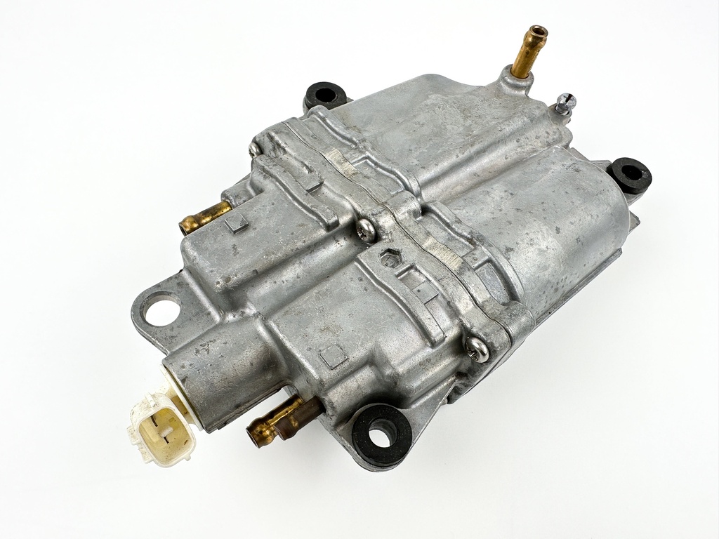 2012 Suzuki 140 HP 4 Stroke Outboard Vapor Separator Tank VST Read to Install