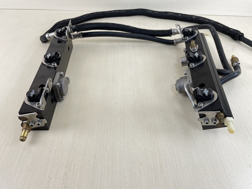 2007 Mercury 150HP 2 Stroke Outboard Fuel Rail Assembly Complete 895752T04