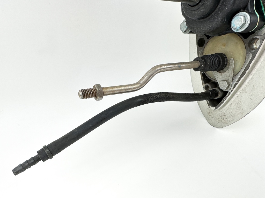 2004 Honda 40 HP 4 Stroke Outboard Lower Unit Gear Case 41100-ZW4-H16ZA