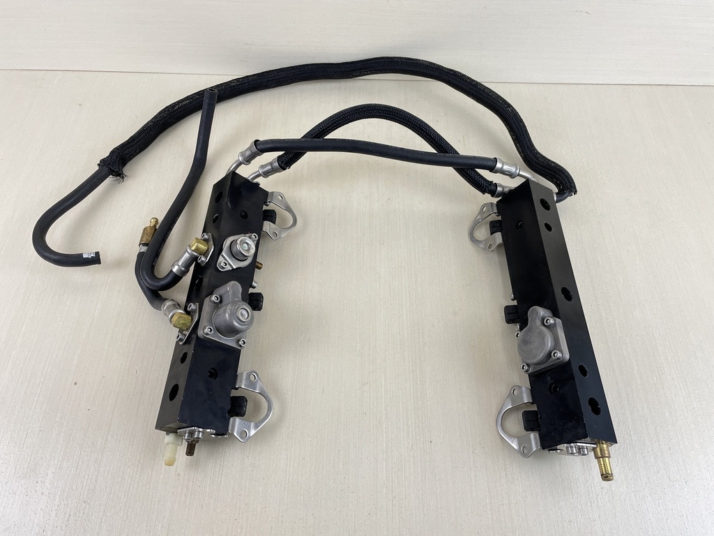 2007 Mercury 150HP 2 Stroke Outboard Fuel Rail Assembly Complete 895752T04