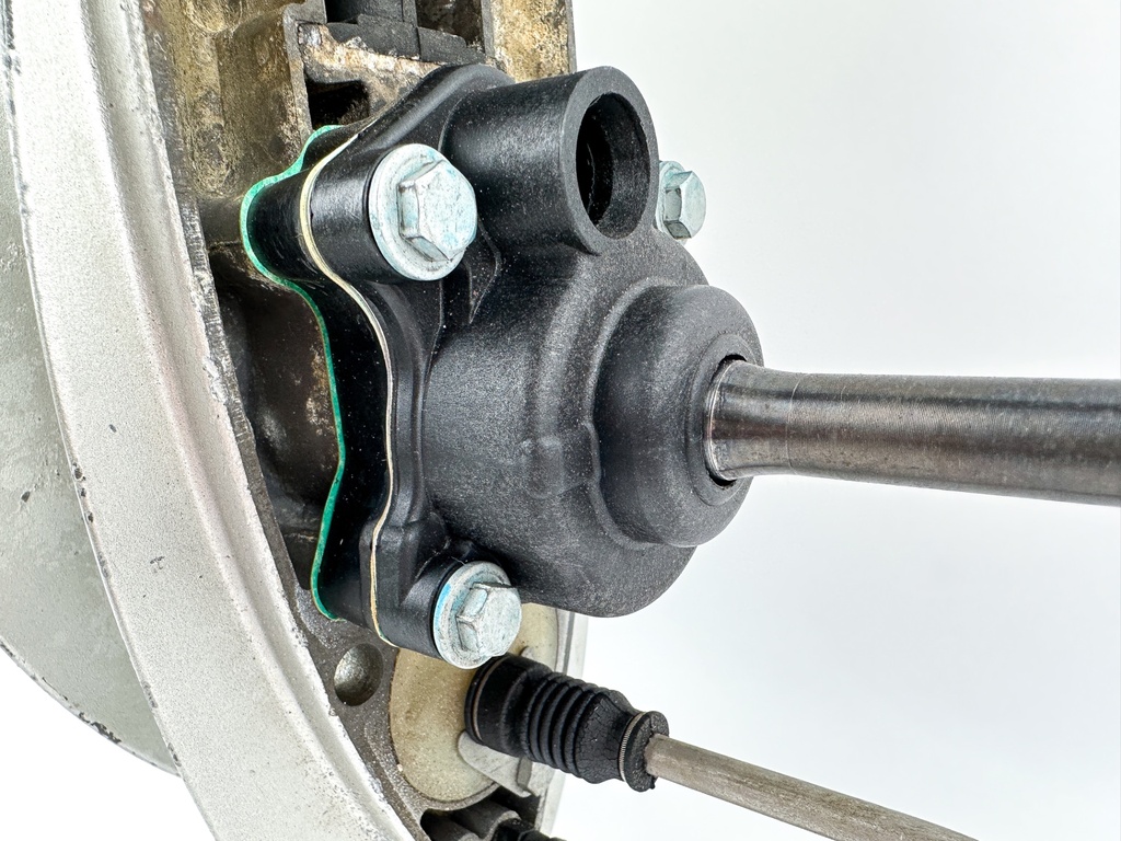 2004 Honda 40 HP 4 Stroke Outboard Lower Unit Gear Case 41100-ZW4-H16ZA