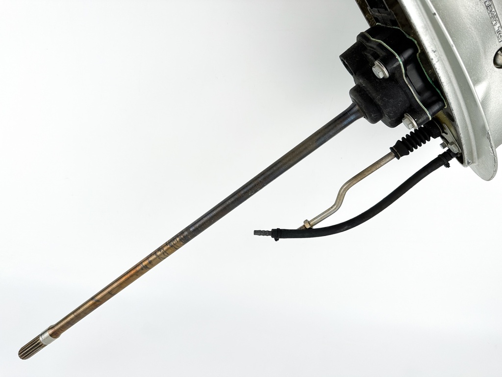 01-07 Honda 40 50 HP 4 Stroke Outboard 20" Lower Unit Gear Case 41100-ZW4-H16ZA