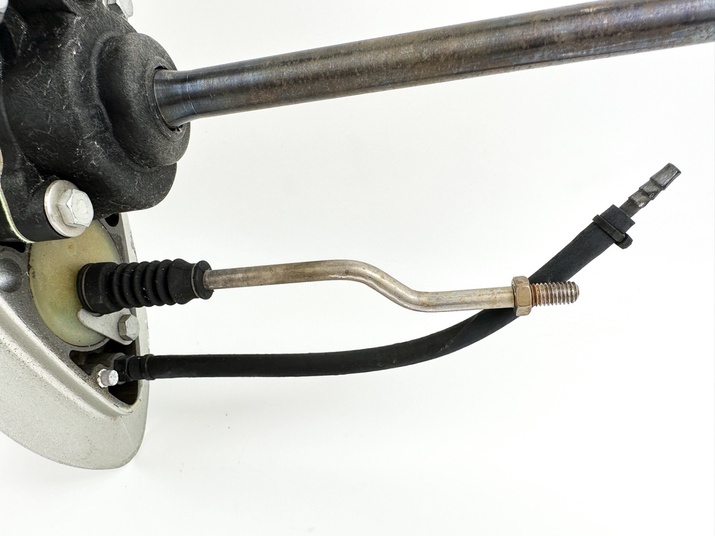 01-07 Honda 40 50 HP 4 Stroke Outboard 20" Lower Unit Gear Case 41100-ZW4-H16ZA