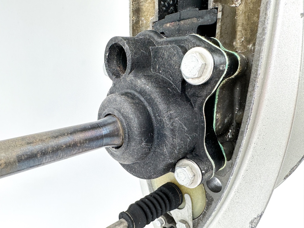 01-07 Honda 40 50 HP 4 Stroke Outboard 20" Lower Unit Gear Case 41100-ZW4-H16ZA