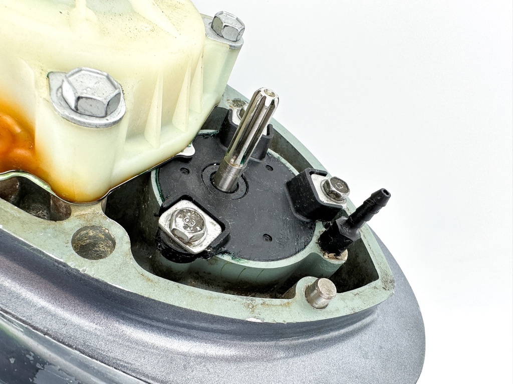 2000-14 Yamaha 115HP 4 Stroke Outboard 25" Lower Unit Gear Case - Counter LH