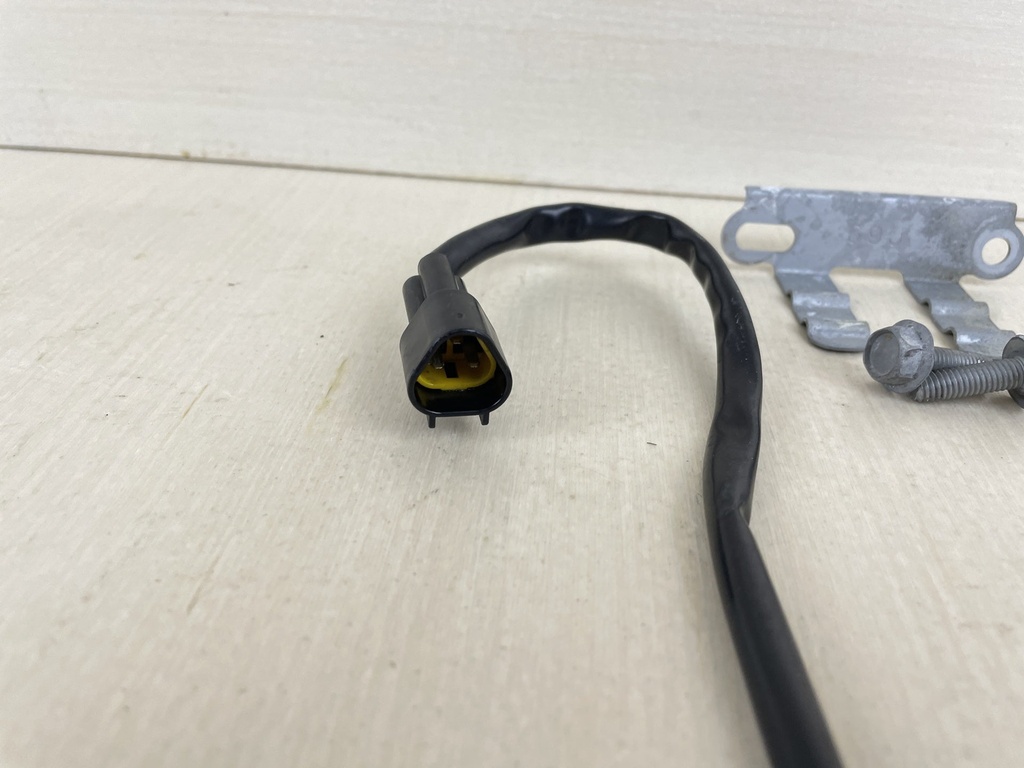 2015 Yamaha 115HP 4 Stroke Outboard Trim & Tilt Switch Assembly 69J-82563-01-00