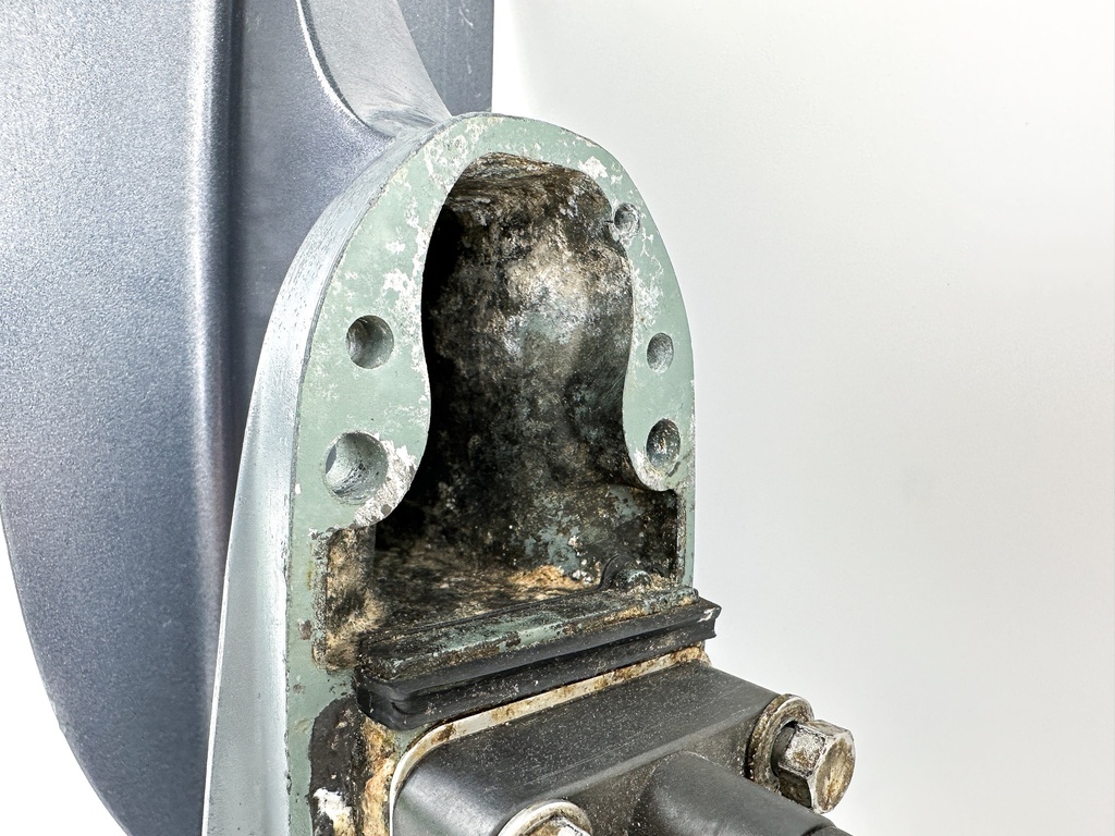 Yamaha 8HP 4 Stroke Outboard 20" Lower Unit High Thrust Gear Case 01-2010