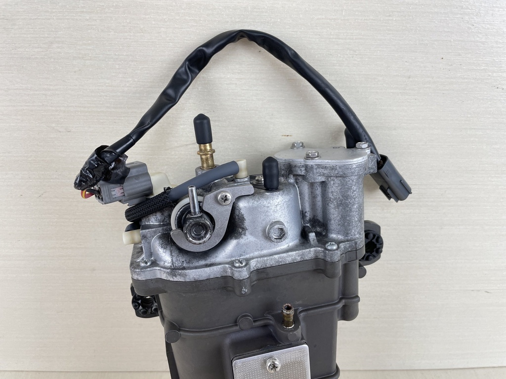 2015 Yamaha 115HP 4 Stroke Outboard Fuel Float Chamber Assembly 6EK-14180-00-00