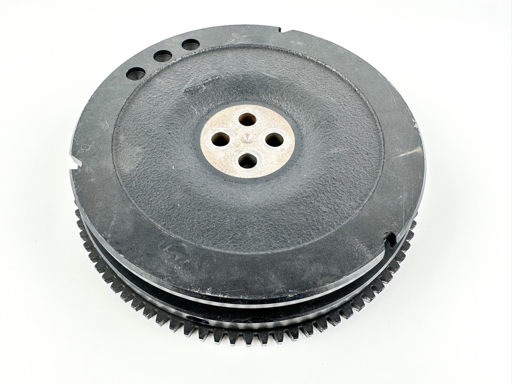 1996 Honda 40 HP 4 Stroke Outboard Flywheel 31100-ZV5-680ZA OEM