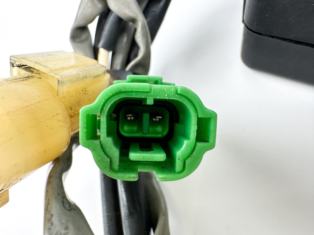 2001 Honda 130 HP 4 Stroke Outboard Trim Tilt Relay 38550-ZW5-003 OEM