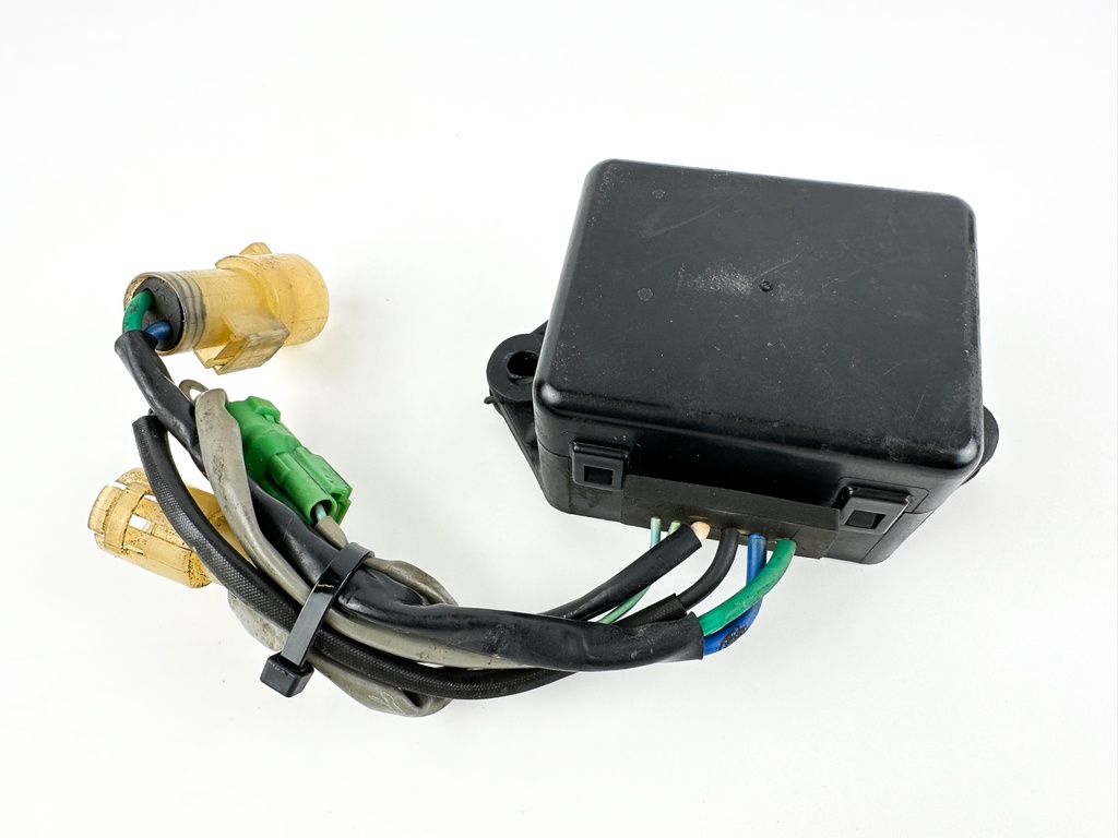 2001 Honda 130 HP 4 Stroke Outboard Trim Tilt Relay 38550-ZW5-003 OEM