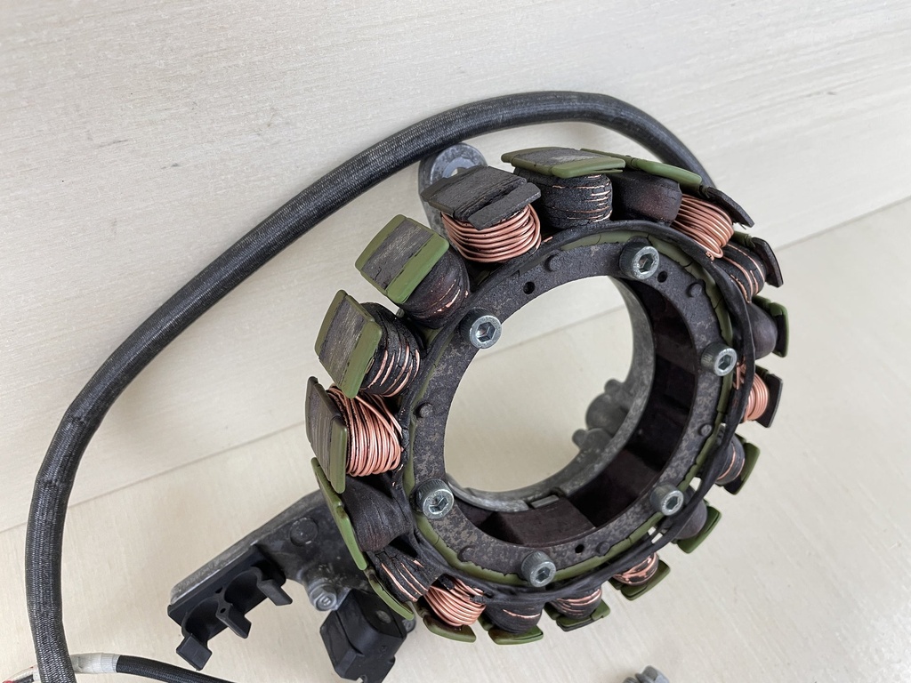 2015 Yamaha 115HP 4 Stroke Outboard Stator Coil Base Assembly  6EK-81410-00-00