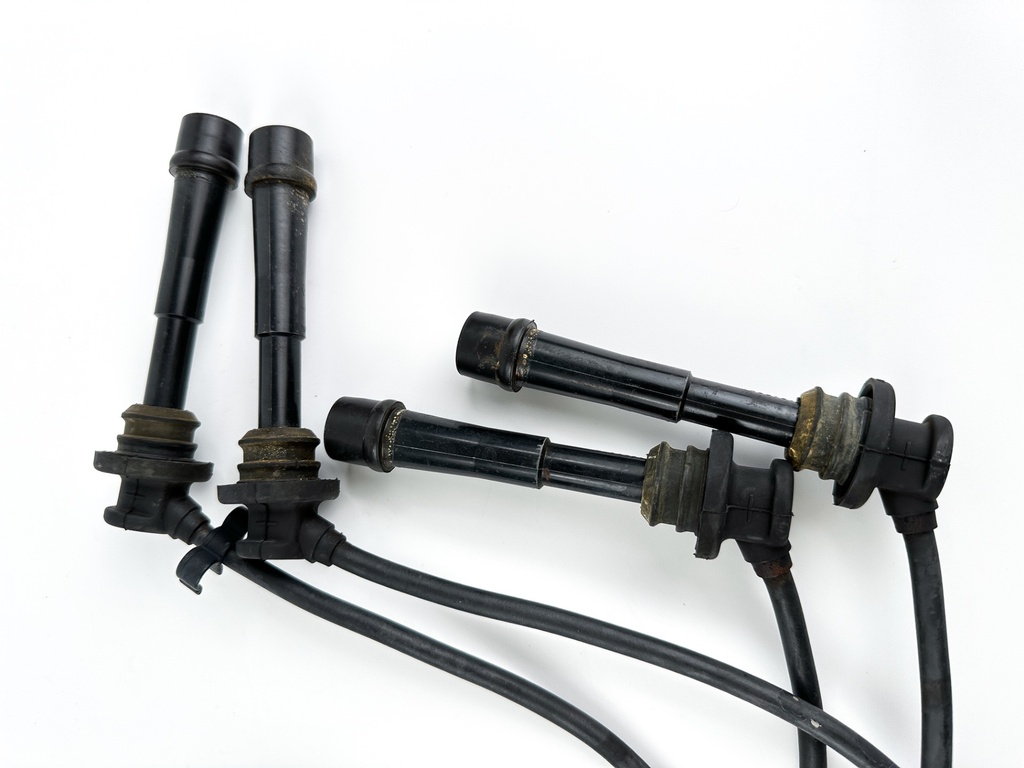 2013 Suzuki 140 HP 4 Stroke Outboard Ignition Coil Set 33410-90J00 OEM