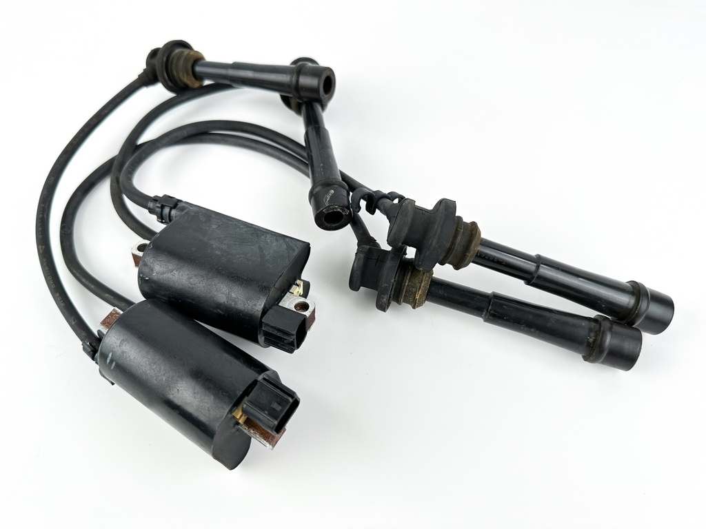 2013 Suzuki 140 HP 4 Stroke Outboard Ignition Coil Set 33410-90J00 OEM