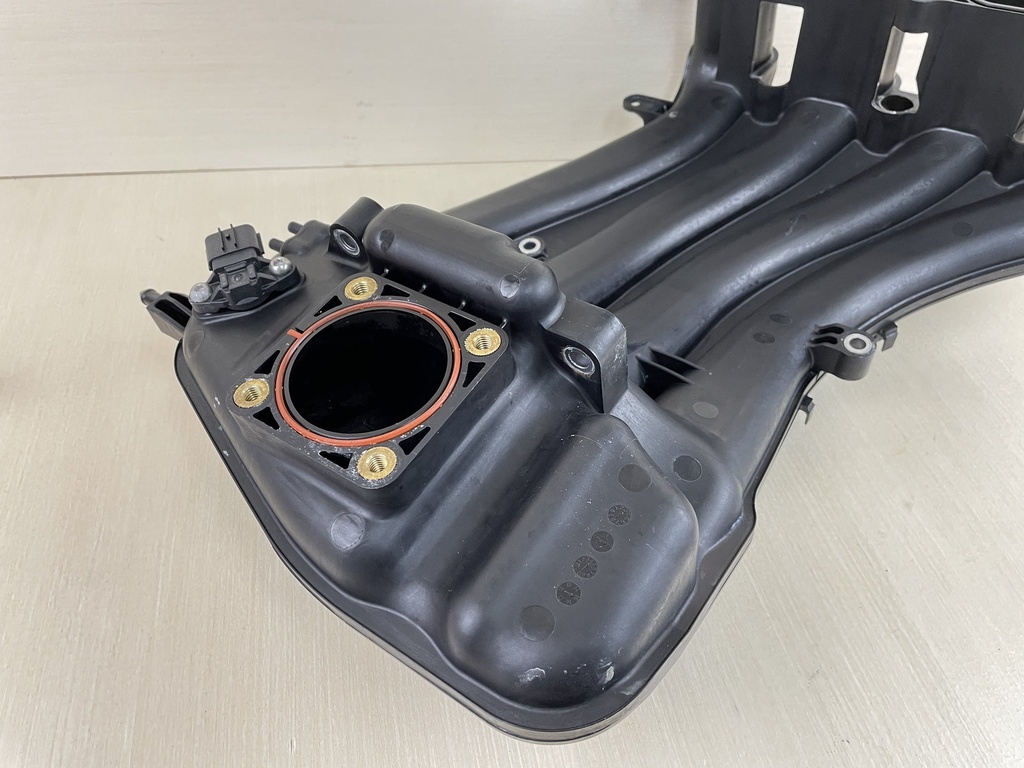 2015 Yamaha 115HP 4 Stroke Outboard Air Intake Manifold Assembly 6EK-13641-00-00