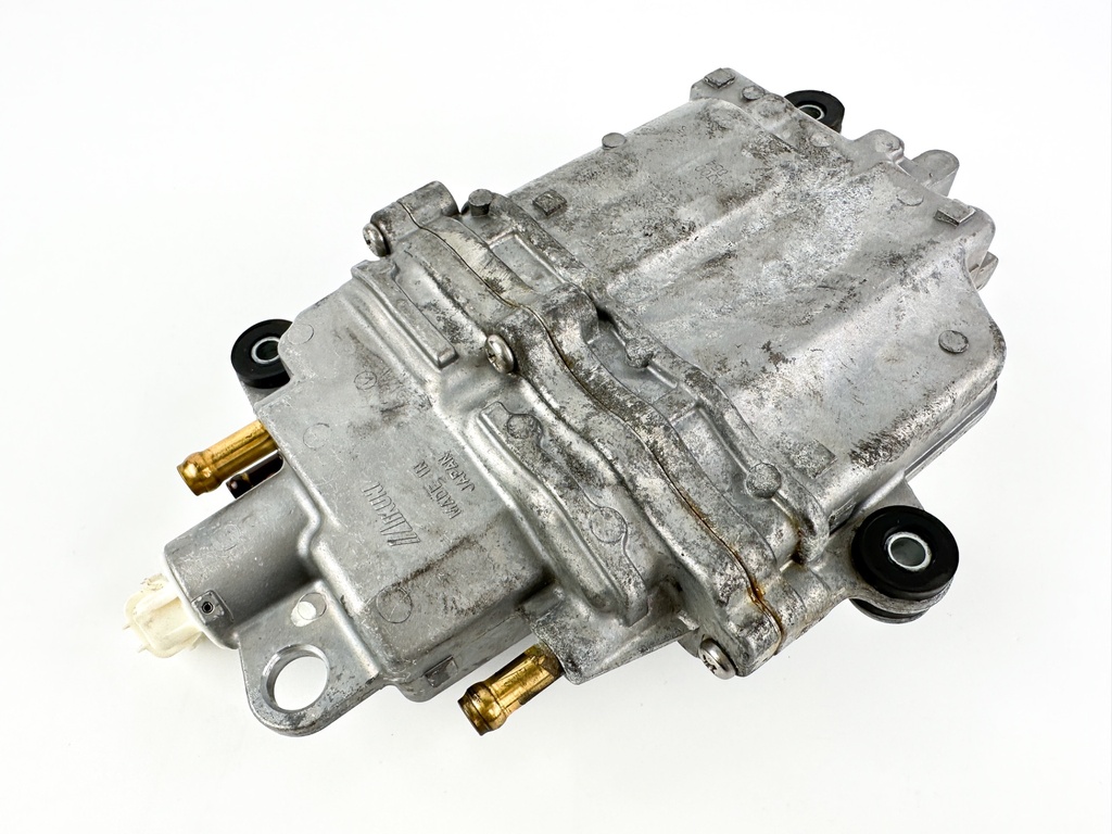 2009 Suzuki 100 HP 4 Stroke Outboard Vapor Separator Tank VST 15600-90J01 OEM