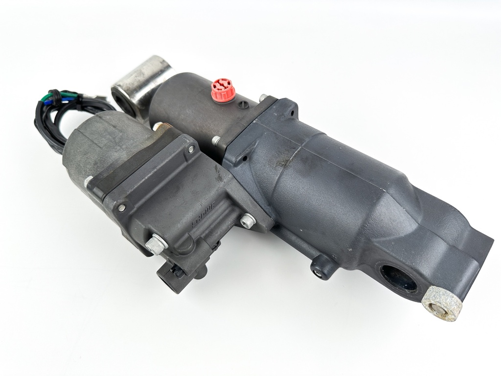 Johnson Evinrude Suzuki DF 70 90 115 HP Outboard Engine Tilt Trim Unit Assembly