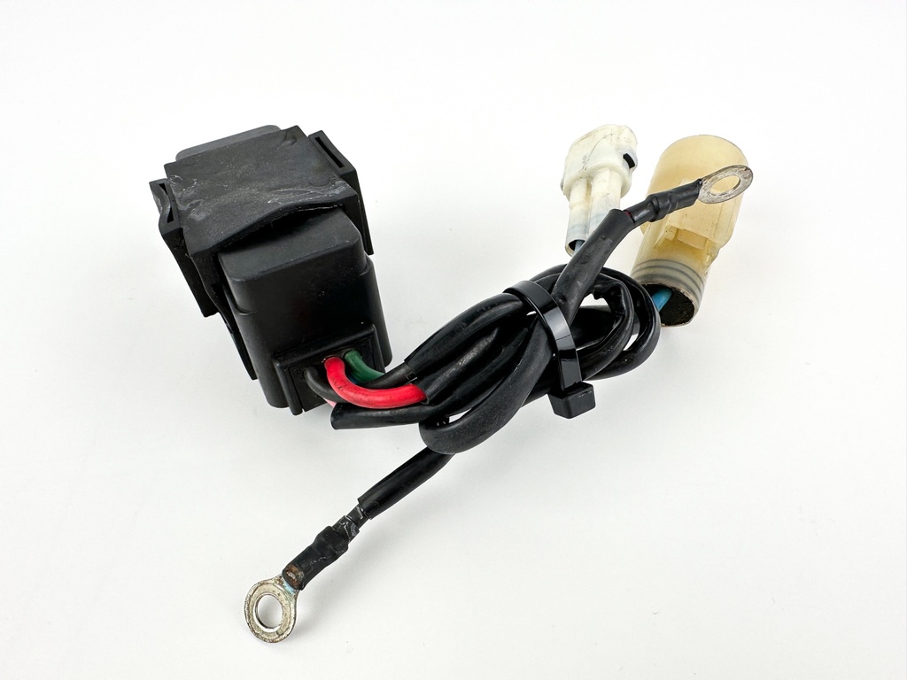 2004 Suzuki 115 HP 4 Stroke Outboard Trim Relay Harness  OEM