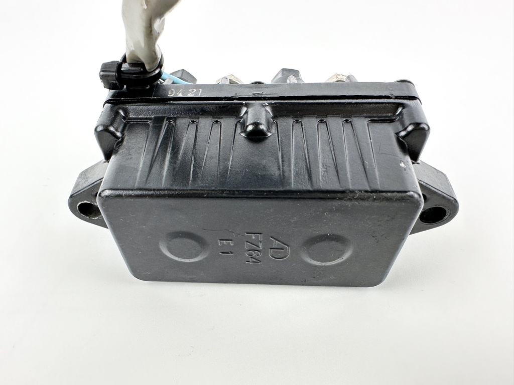 2001 Yamaha 200 HP 2 Stroke Outboard Trim Tilt Relay 61A-81950-00-00 OEM