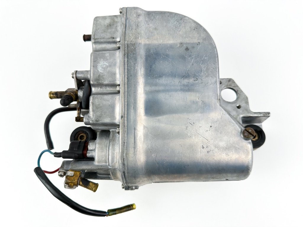 2001 Yamaha 200 HP 2 Stroke Outboard VST Float Chamber Assembly 66K-14980-00-00 OEM