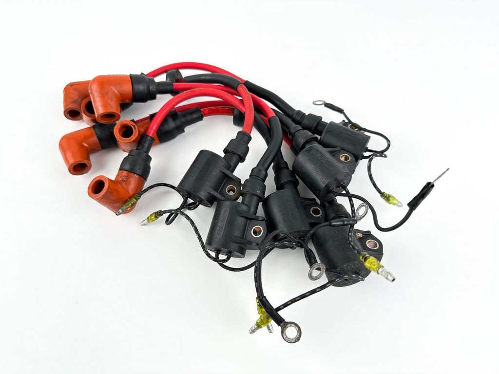 2001 Yamaha 200 HP 2 Stroke Outboard Ignition Coil Set 61A-85570-00-00 OEM