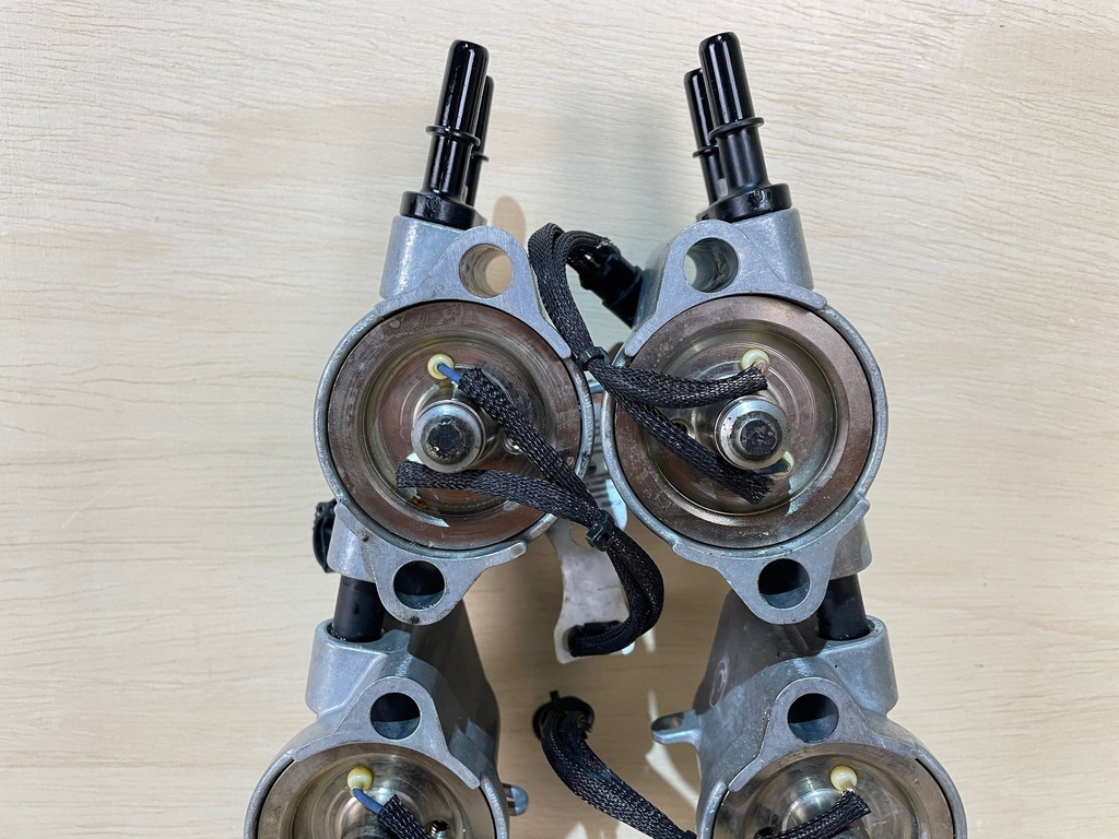 Evinrude Etec G2 150HP Outboard Engine Injector Assembly Set of 6 5010207