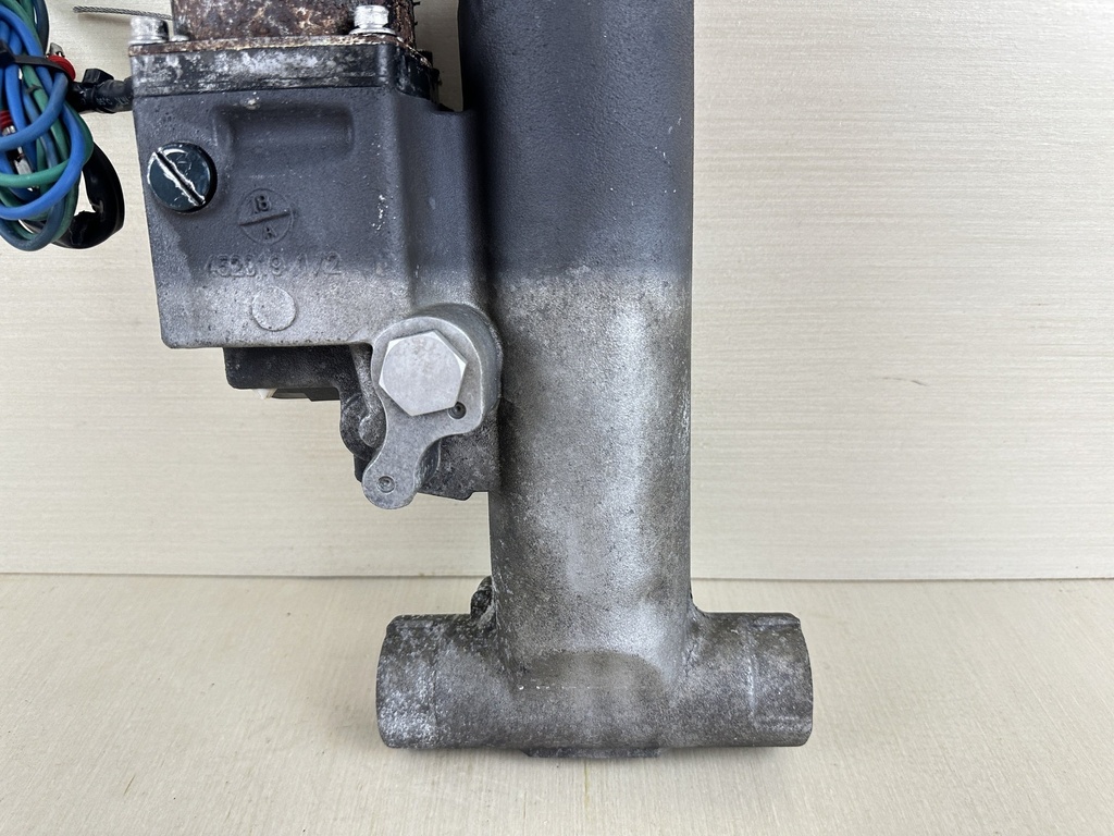 2008 Evinrude Etec 90HP Outboard Trim & Tilt Assembly 5005756 5008949