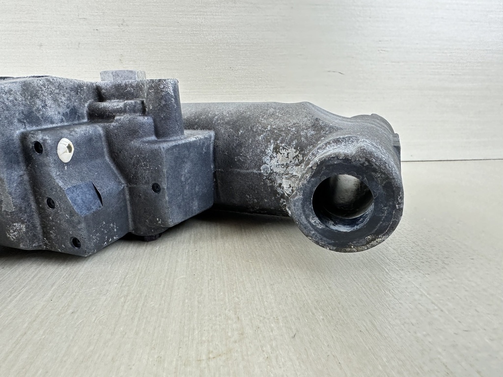 2008 Evinrude Etec 90HP Outboard Trim & Tilt Assembly 5005756 5008949