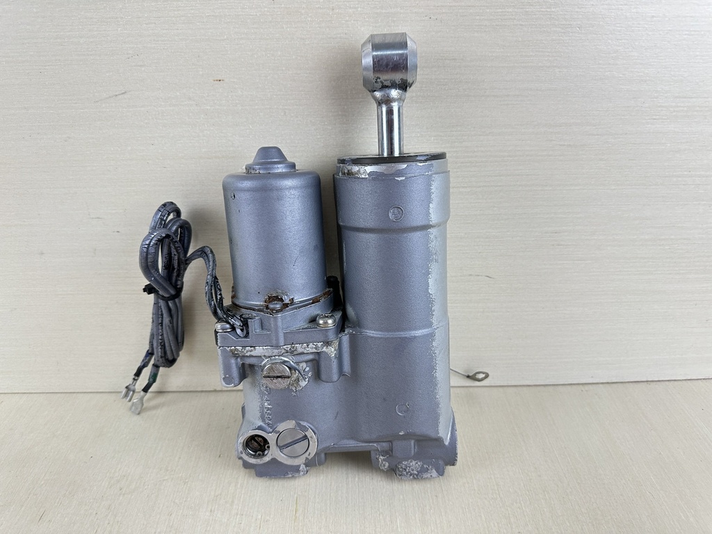 Johnson Evinrude 40HP 50 HP Power Trim & Tilt Unit 0438135 0435903 - New Seals