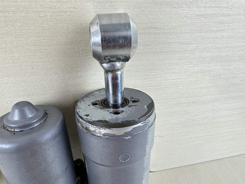 Johnson Evinrude 40HP 50 HP Power Trim & Tilt Unit 0438135 0435903 - New Seals