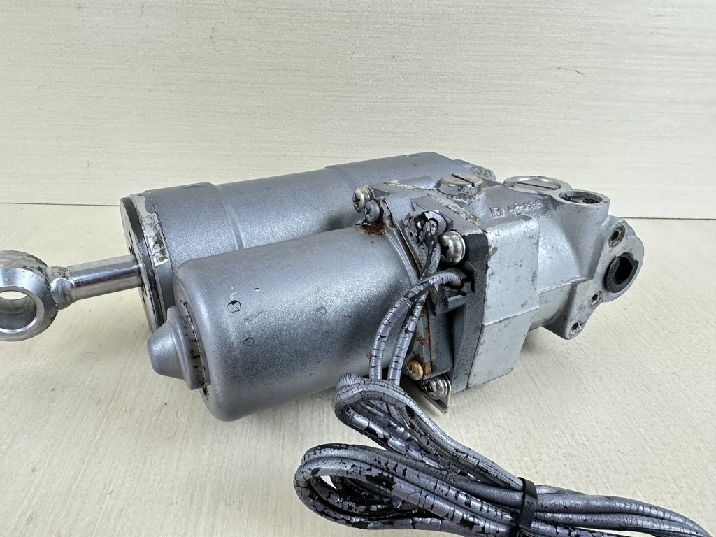 Johnson Evinrude 40HP 50 HP Power Trim & Tilt Unit 0438135 0435903 - New Seals