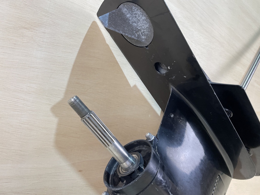 Mercury 4 Stroke 75 80 90 100 115 HP 20" Long Lower Unit Gear Case 2.33 888845T08