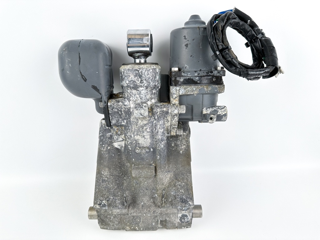 2002 Honda 90 HP 4 Stroke Outboard Power Trim Tilt Unit 56000-ZW1-708 Stuck Pin