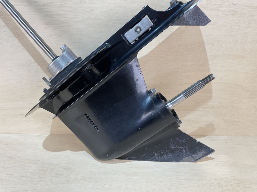 Mercury 4 Stroke 75 80 90 100 115 HP 20" Long Lower Unit Gear Case 2.33 888845T08