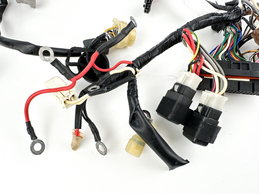 2001 Suzuki 90 HP 4 Stroke Outboard Engine Wire Harness 36610-90J00 OEM