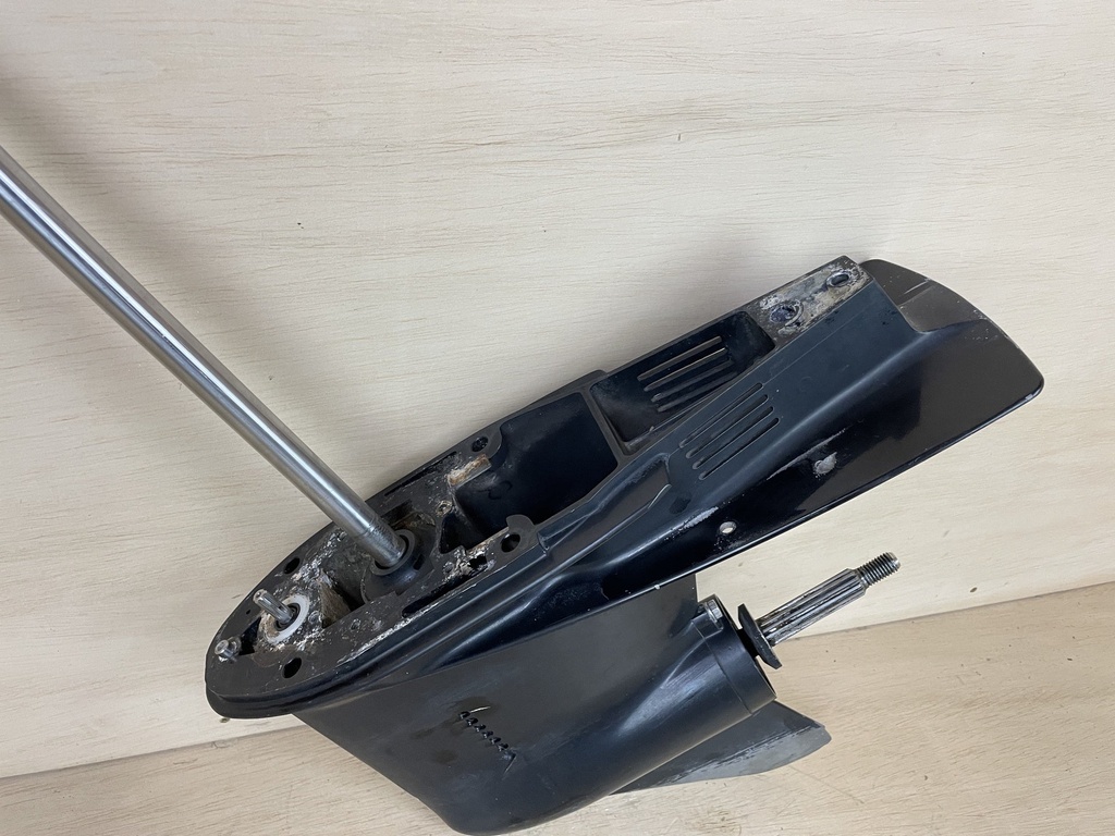 1998 Mercury 60HP 2 Stroke Outboard 20" Long Lower Unit Gear Case 1.64:1 9760T25