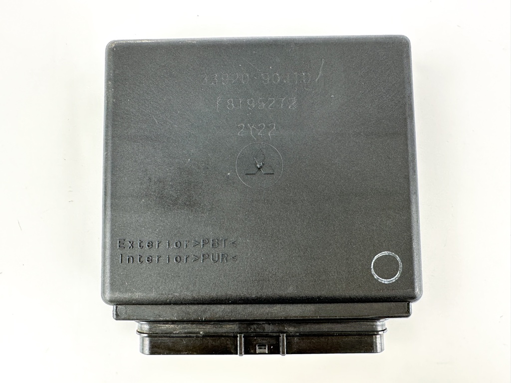 2002 Suzuki 115 HP 4 Stroke Outboard Engine Control Unit ECU 33920-90J10 OEM